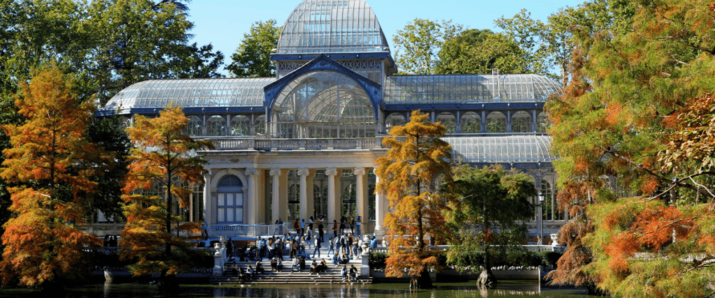 OTOÑO-EN-MADRID palacio de cristal del parque el retiro