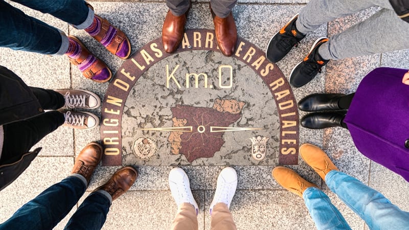 La placa del Kilometro Cero en la Puerta del Sol