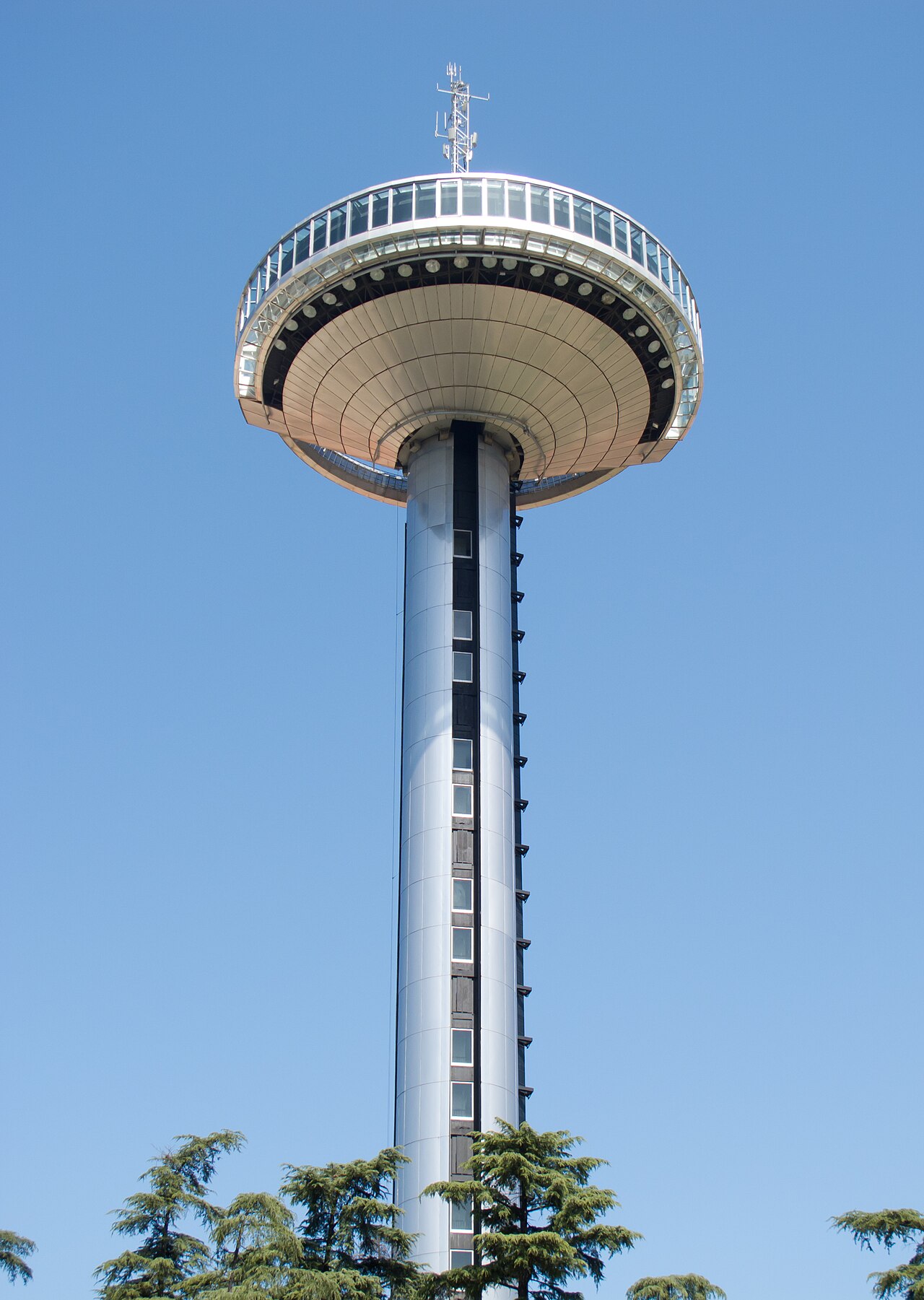 Faro de Moncloa, Madrid
