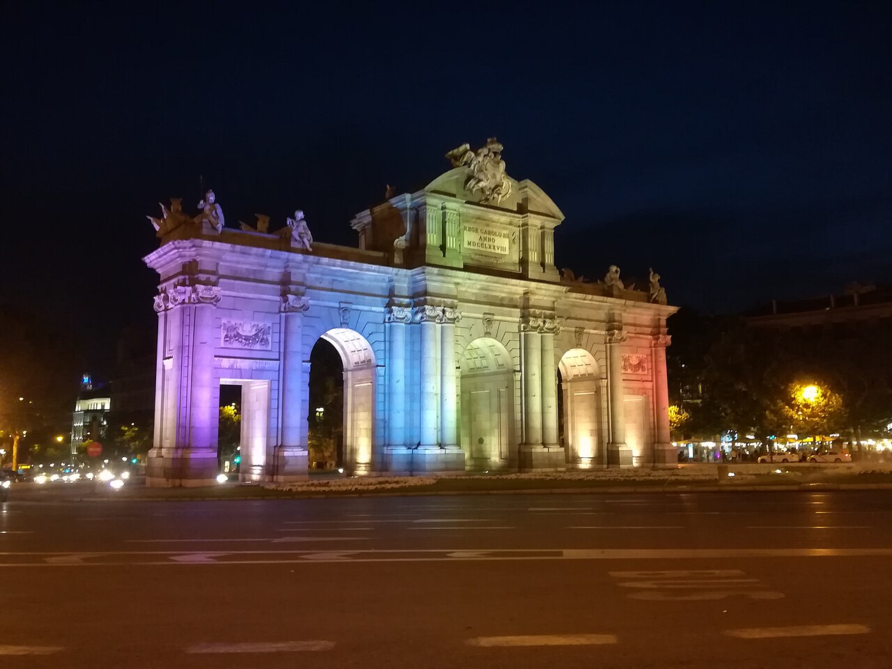 Puerta de Alcalá, Madrid